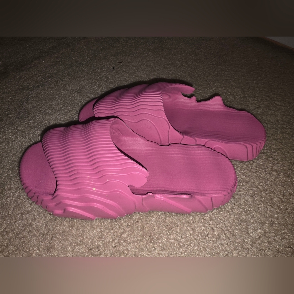 Nami Women's Pink Slide Sandals
